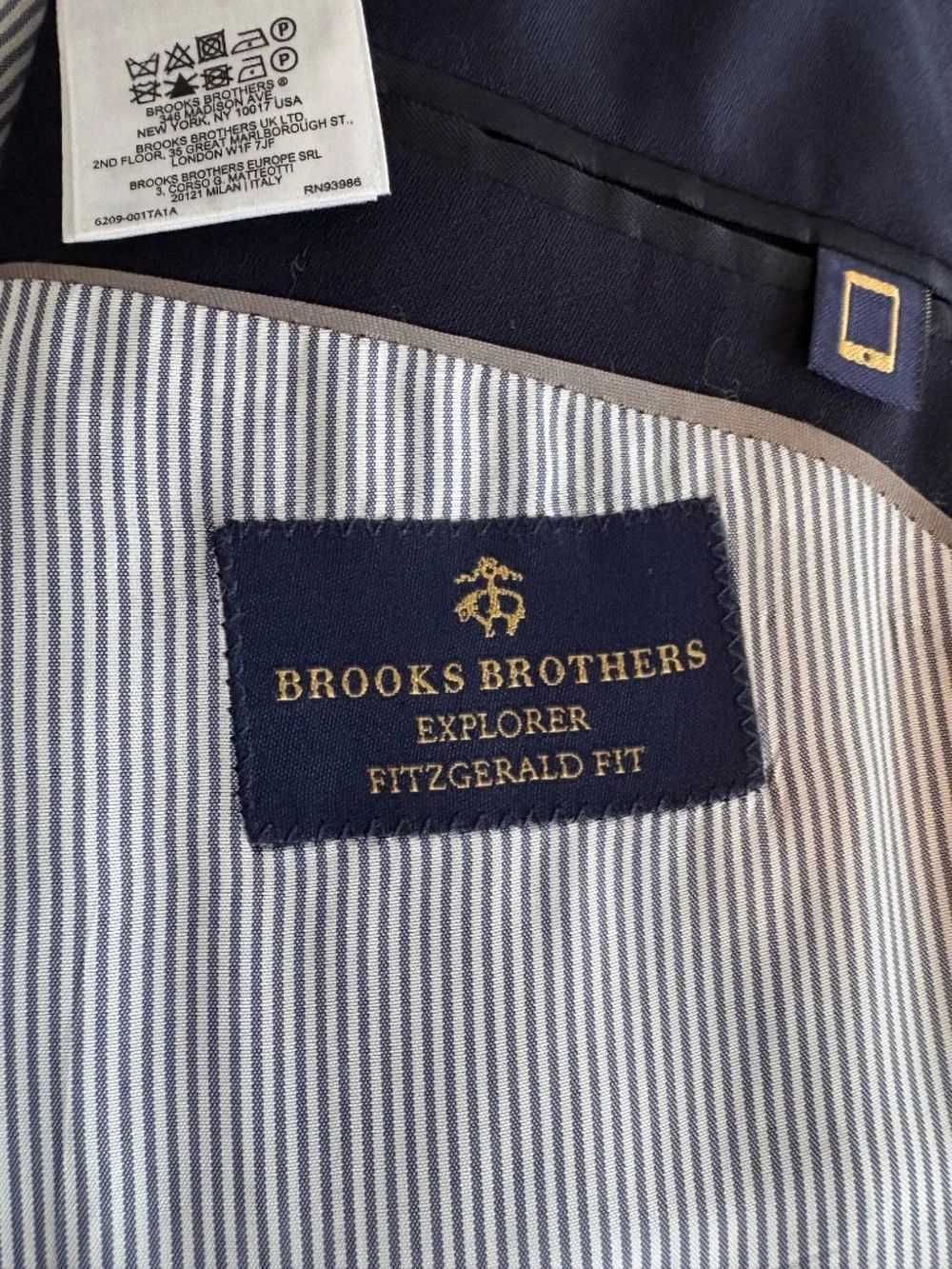 Brooks Brothers Classic Men's 2-Piece Suit Set